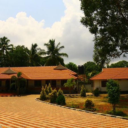 Baywatch Beach Resort Alappuzha Ngoại thất bức ảnh